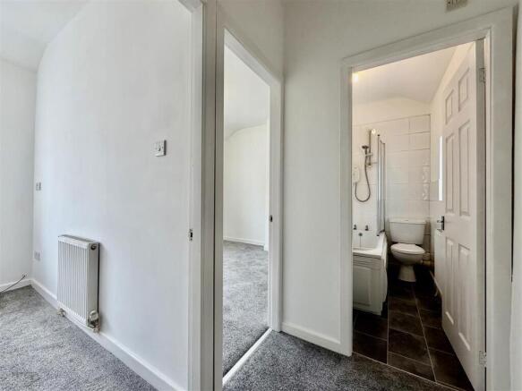 2 bed Terraced for sale Image 6