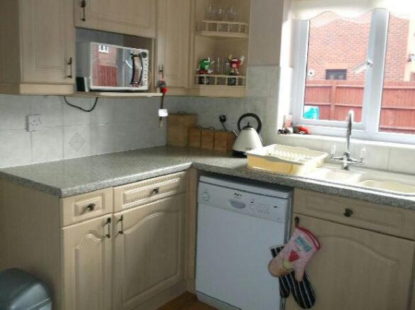 Kitchen pic 2