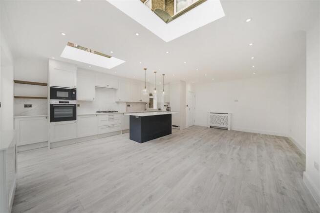 885 Harrow Road - WEgvqjvTXkTkVPkCYSFI.jpg