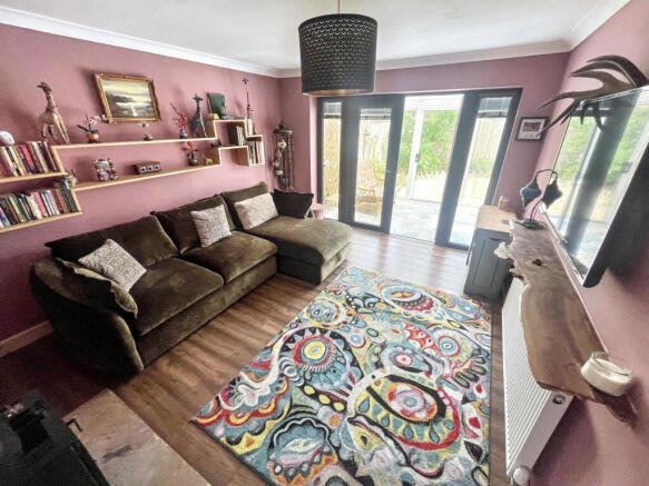 1 bed Semi-Detached Bungalow for sale Image 11