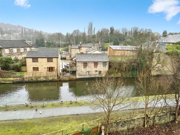 2 bed Apartment to rent Image 10
