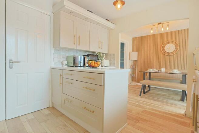 3 bed Detached for sale Image 6