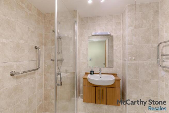 1 bed Flat for sale Image 11