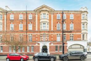 16, Wellesley Mansions, Edith Villas, London W14 9AH