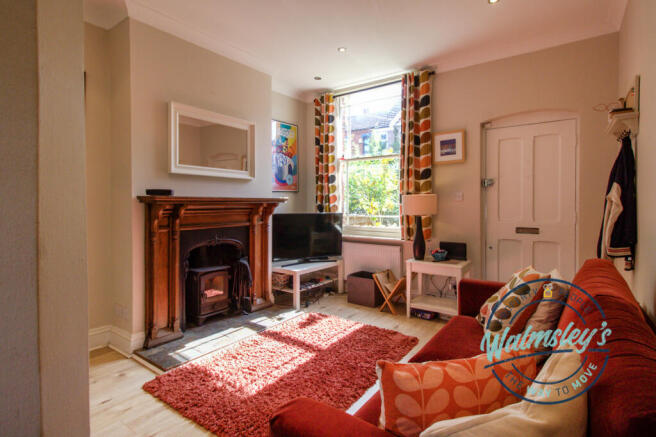 Sitting room to frontage