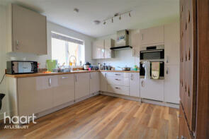 3, Draycott Close, Aylesbury HP18 1AZ