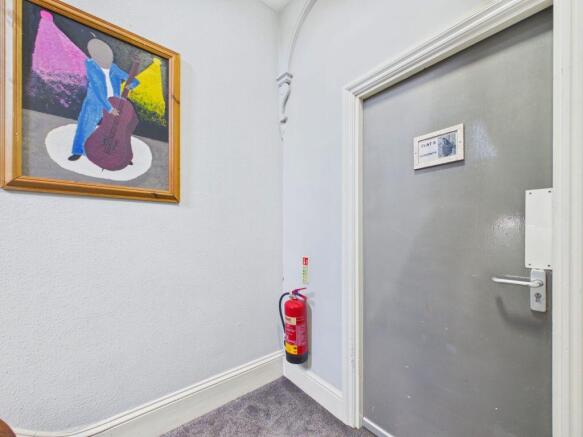 2 bed Flat for sale Image 11