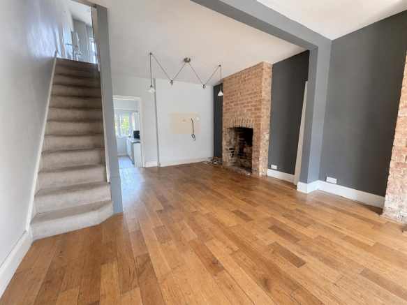 LOUNGE & DINING ROOM