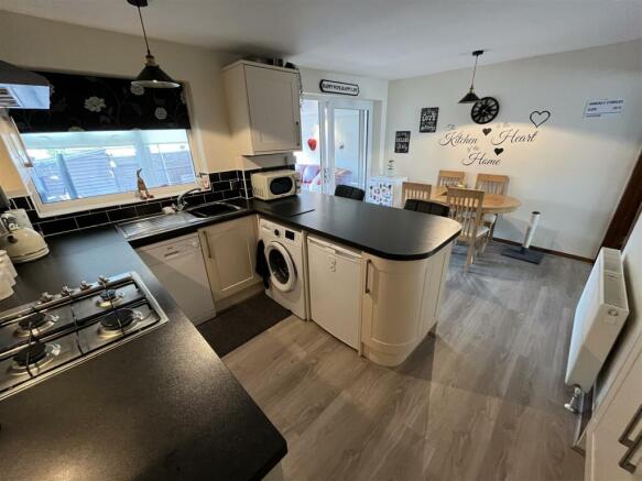 Kitchen / Dining Room