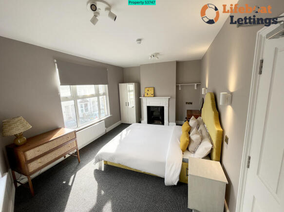 Bedroom 2b