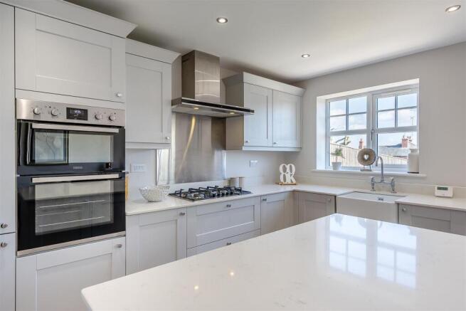 8641659-interior22.jpg