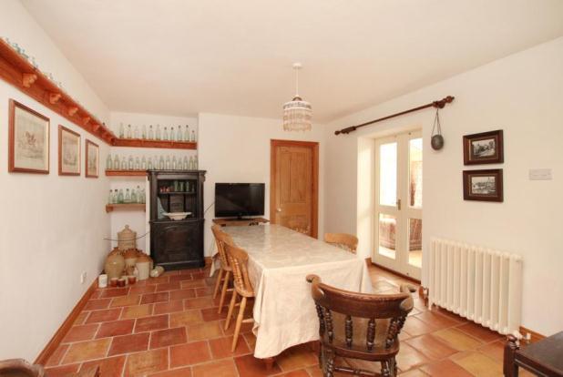 Breakfast Room