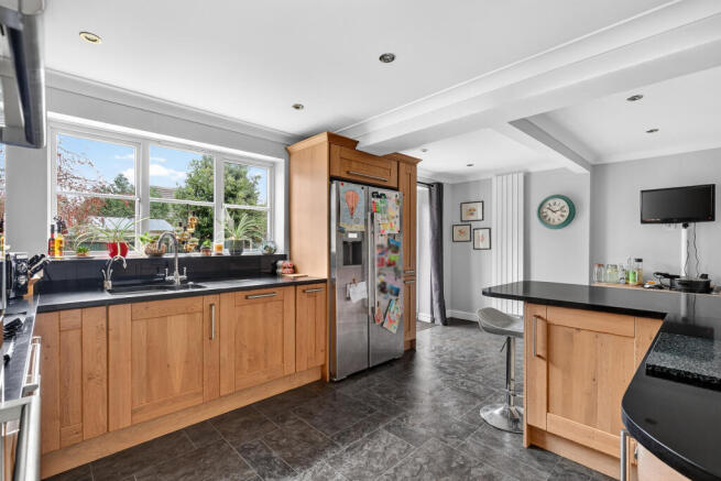 39neumancrescentlarge13