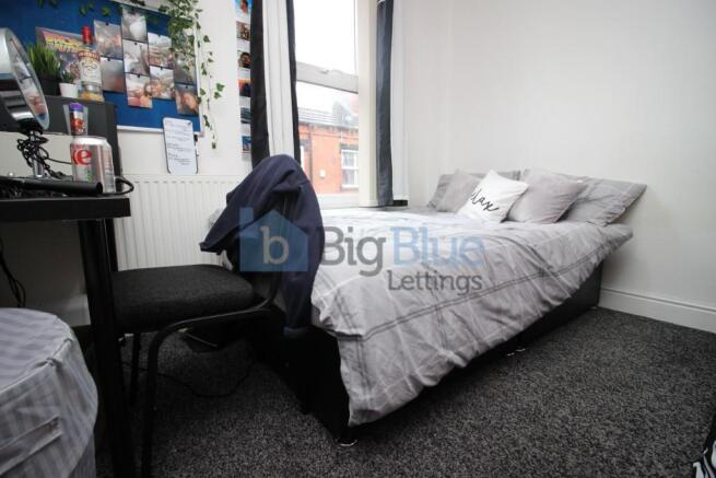 4 bed Terraced to rent Image 5