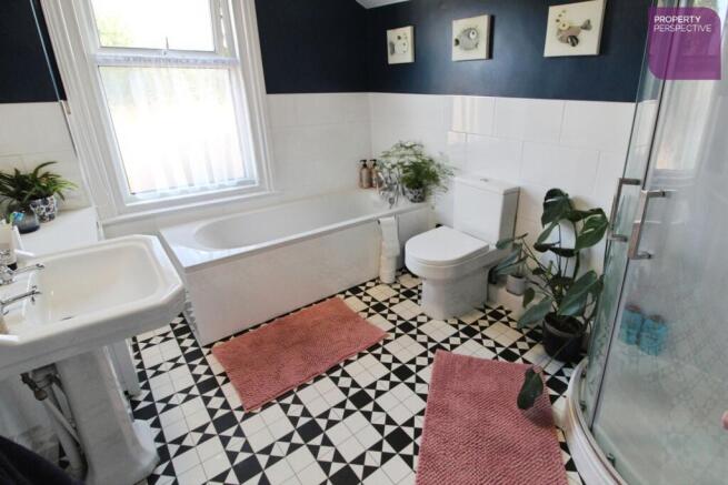 3 bed Terraced for sale Image 8