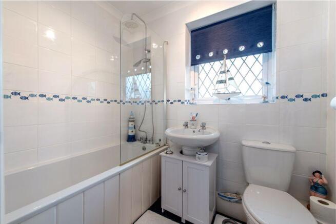 Bath/shower room