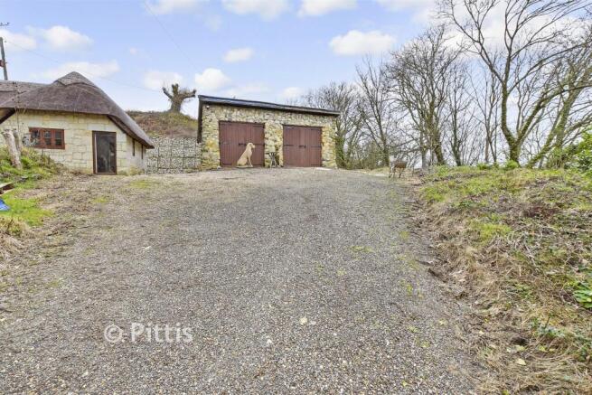 Driveway/Parking