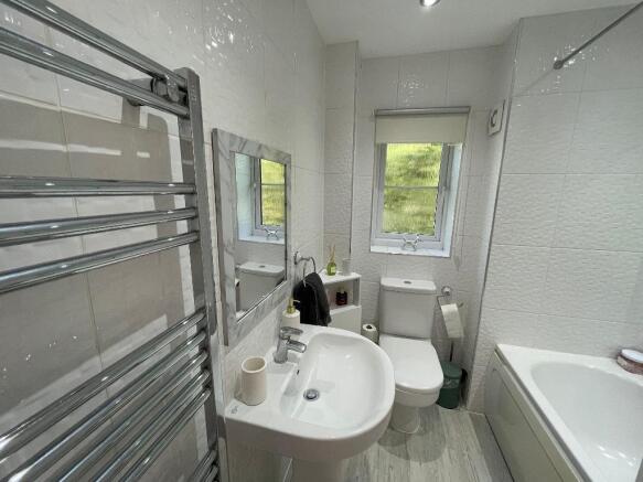2 bed Semi-Detached for sale Image 10