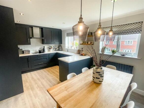Kitchen / Dining Room