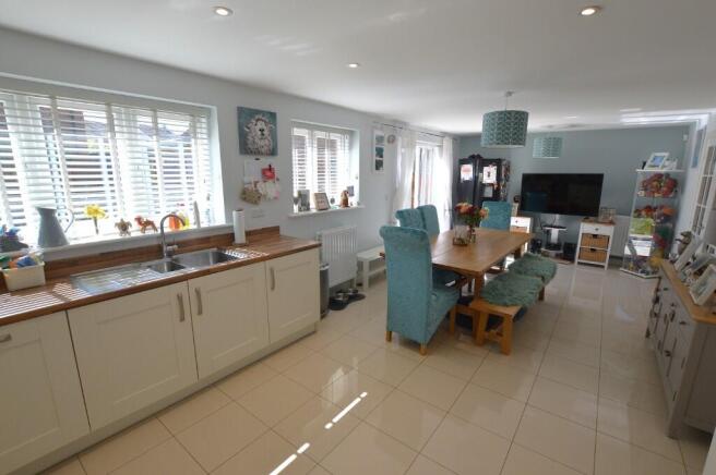 Kitchen / Diner