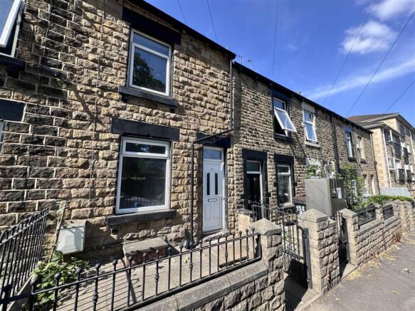 2 bed Terraced to rent in barnsley
