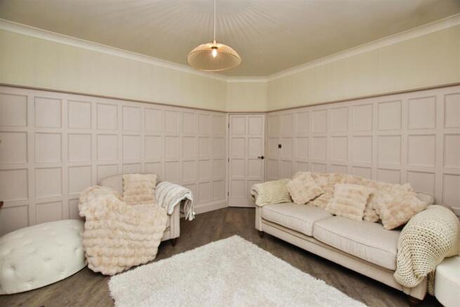 3 bed Semi-Detached Bungalow for sale Image 6