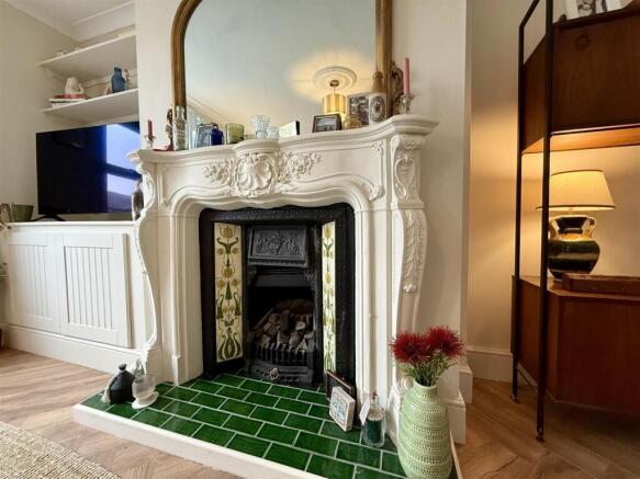 2 bed Terraced for sale Image 5