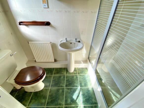 EN SUITE.jpg