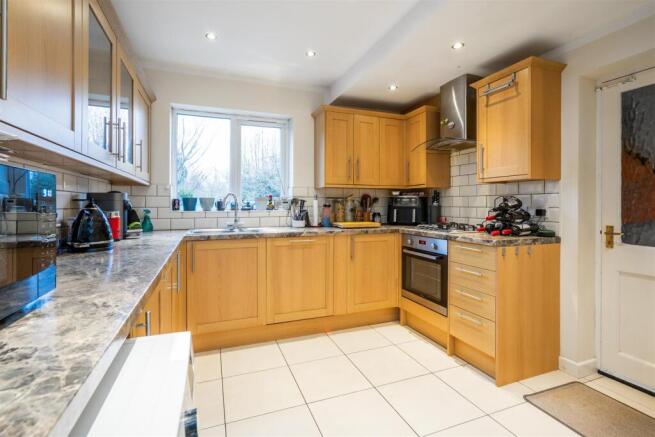 48 Barrington Road_1.jpg