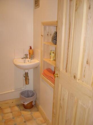 Basement Wc