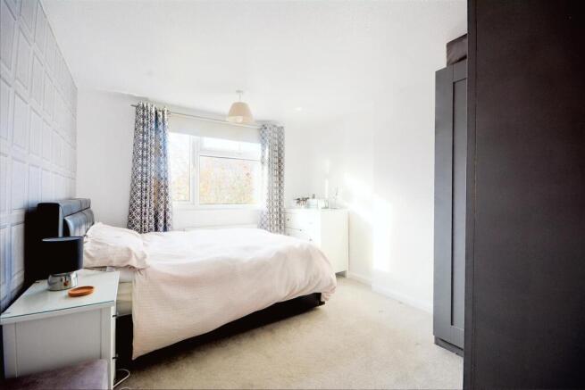 Bedroom 1_2.jpeg