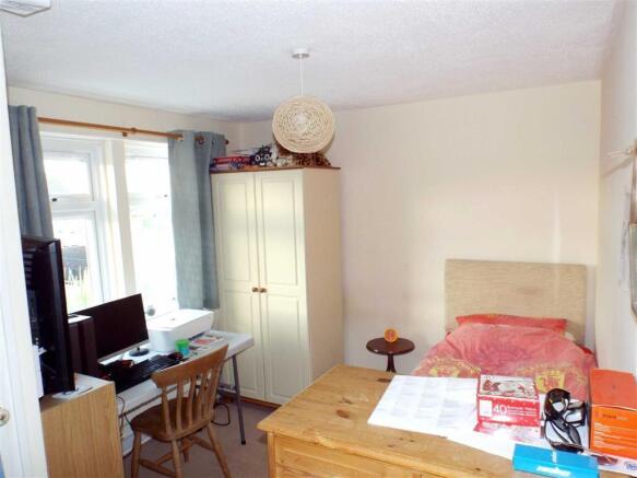 BEDROOM 2: