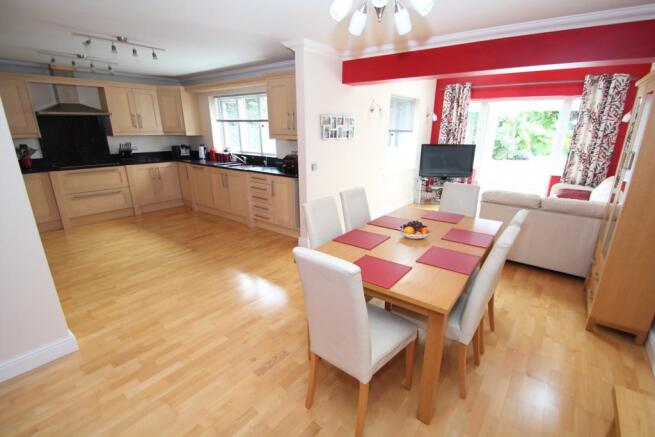 Kitchen/Diner/Garden