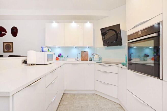 Kitchen with I...