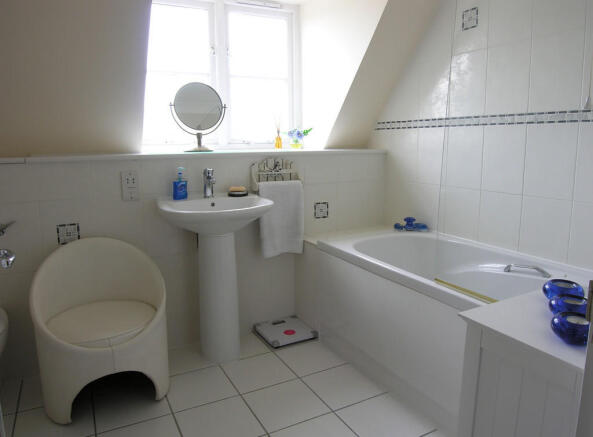 Photo 9