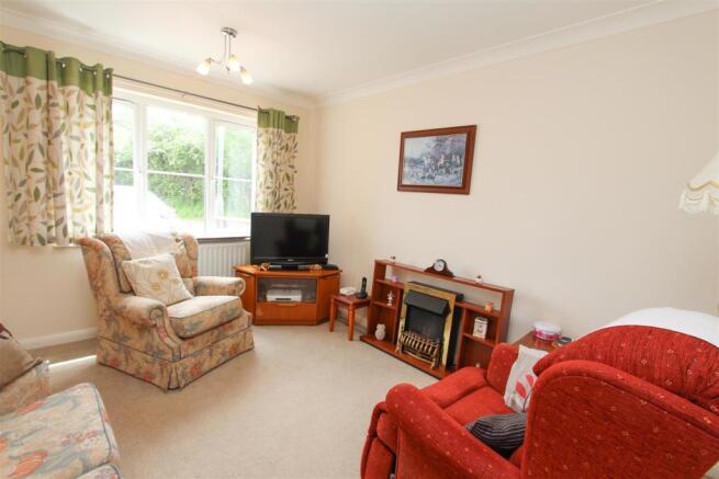 Living Room.jpg