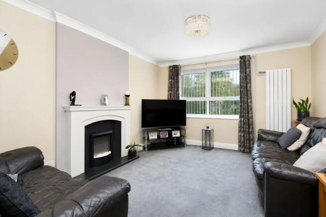 Gloucester Road, Sawtry, PE28 photo 2