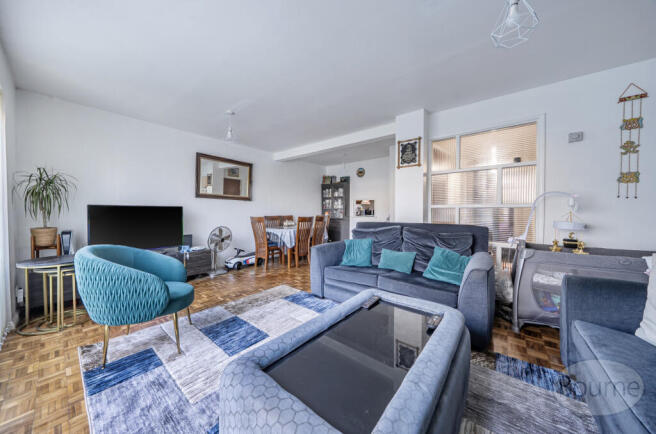 152bcdb2-30c1-4b3...