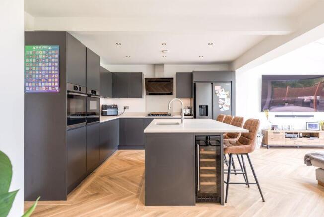 Kitchen Family Room