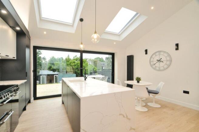 Stainburn Road, Leeds, LS17 photo 4