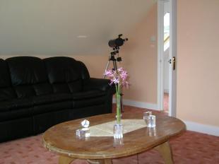 Bedroom/Lounge 2
