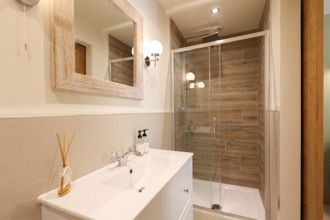 En Suite - Bedroo...