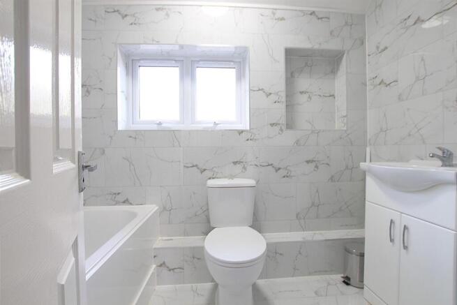 Family Bathroom/ WC