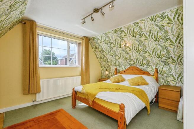 3 bed Detached for sale Image 10