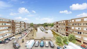 59, Romulus Court, Justin Close, Brentford TW8 8QN