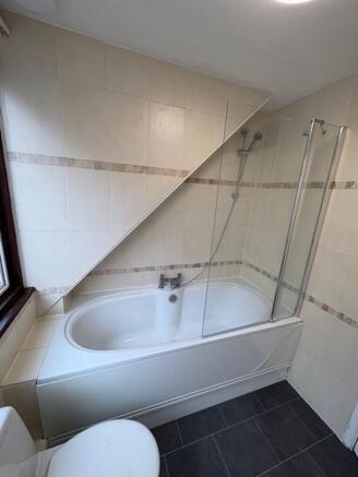 90 Broadacres - B...