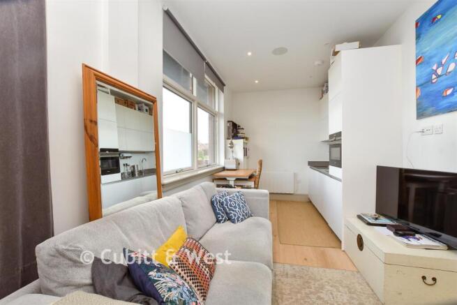 Kitchen / Studio