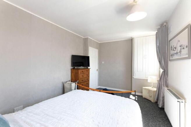 Bedroom 1a