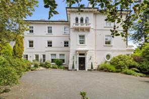 Flat 3, Lawnside House, Albert Road South, Malvern WR14 3AH