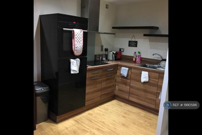 Kitchen / Lounge